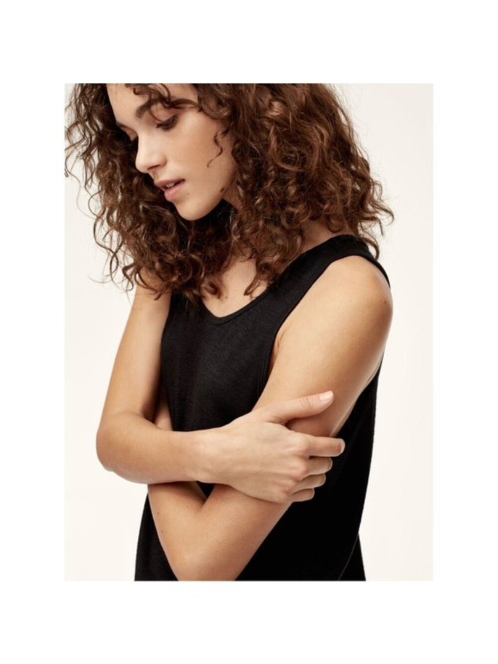 Aritzia Wilfred Free Ornella Tank S Black Knit Lightweight Sleeveless Slit